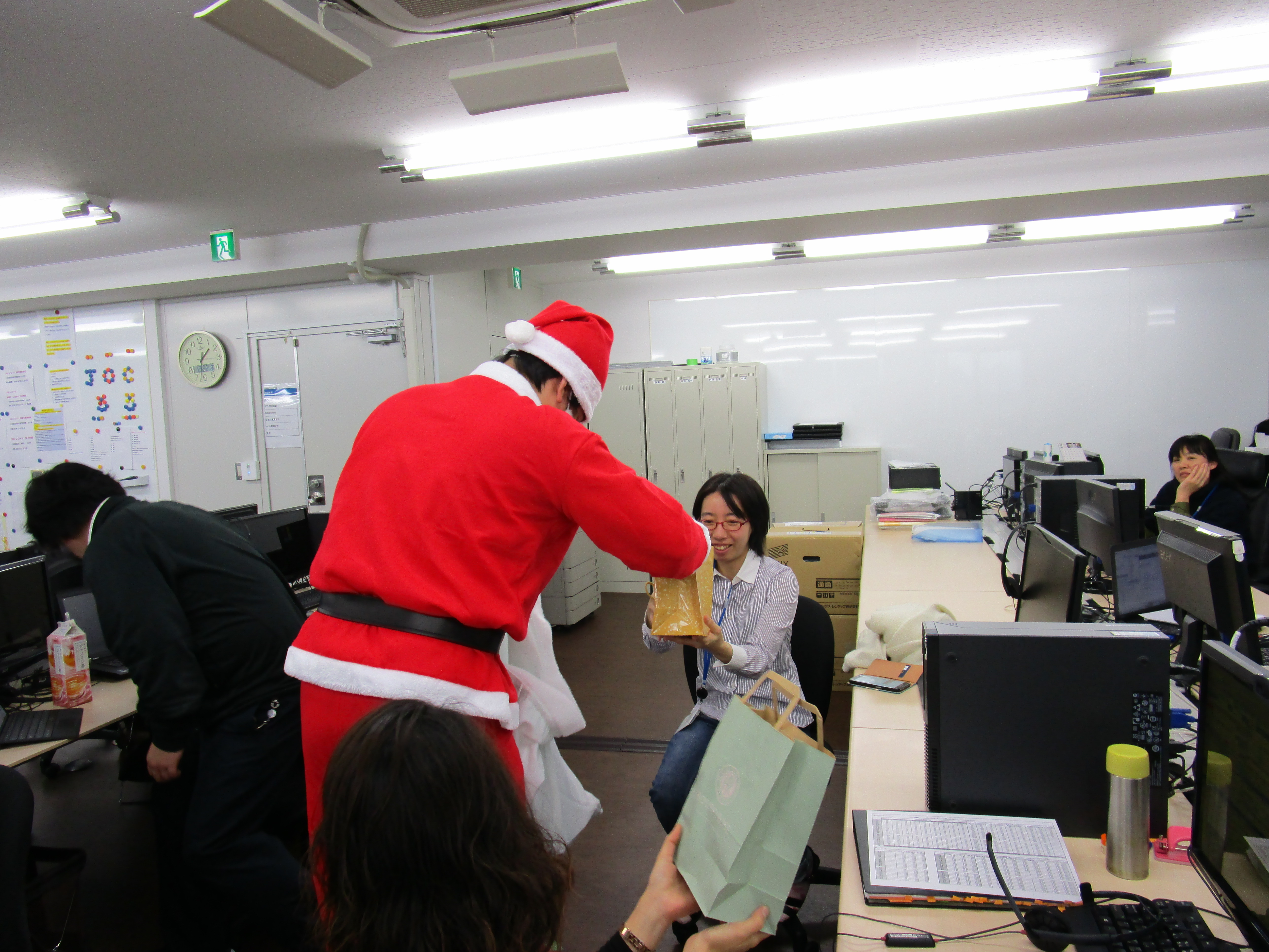 社内イベント「クリスマス会」を開催しました